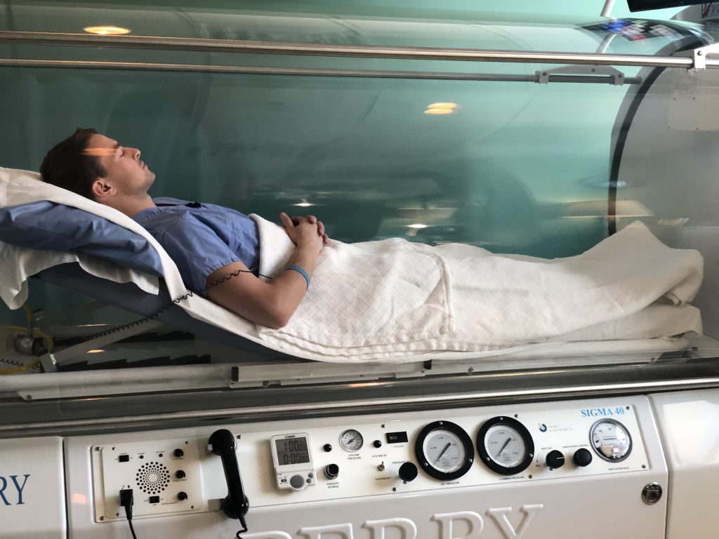 Hyperbaric Oxygen Therapy Chamber Machine in Dallas, TX