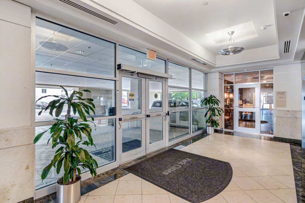 Entrance of the clinic Baromedical Associates LLC